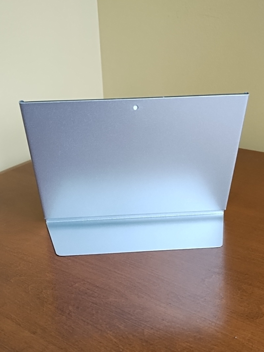 Harbortown Industries Silver Metal &Glass 4x6 Floating Picture Frame Minimalist - Picture 5 of 6